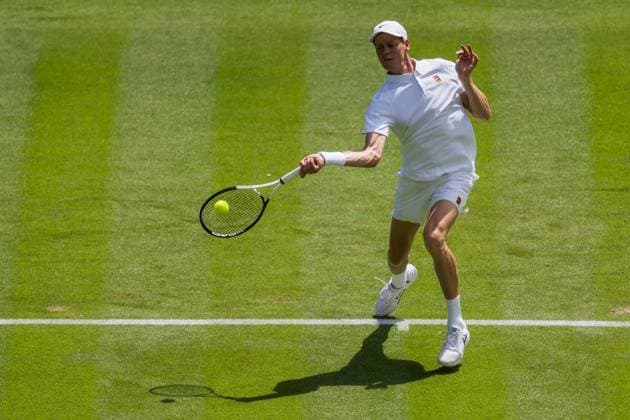 250701 Jannik Sinner of Italy competes in a first round singles tennis match during day 2 of Wimbledon on July 1, 2025 in London Photo Petter Arvidson BILDBYRAN kod PA PA1045 tennis wimbledon day 2 bbeng  Copyright: PETTERxARVIDSON BB250701PA002