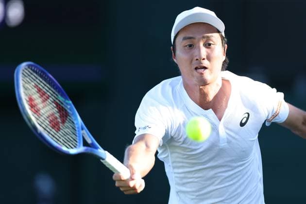 TENIS WIMBLEDON 2025 LONDYN 300625 N Z SHINTARO MOCHIZUKI Z JAPONIA W TRAKCIE MECZU PIERWSZEJ RUNDY MARCIN CHOLEWINSKI NEWSPIX.PL TENNIS WIMBLEDON 2025 LONDON 30062025 SHINTARO MOCHIZUKI OF JAPAN DURING THE MATCH IN THE FIRST ROUND NEWSPIX.PL --- newspix.pl 