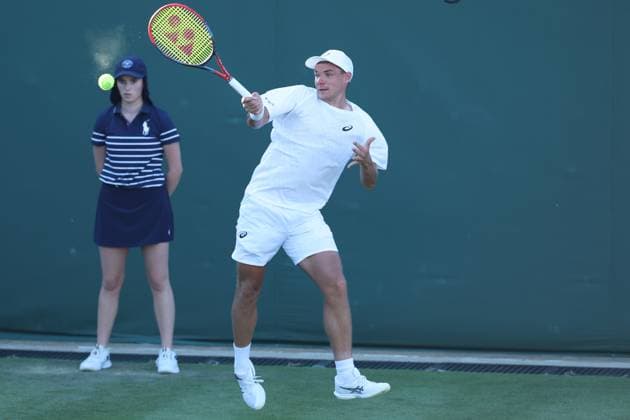TENIS WIMBLEDON 2025 LONDYN 300625 N Z KAMIL MAJCHRZAK W TRAKCIE MECZU PIERWSZEJ RUNDY MARCIN CHOLEWINSKI NEWSPIX.PL TENNIS WIMBLEDON 2025 LONDON 30062025 KAMIL MAJCHRZAK DURING THE MATCH IN THE FIRST ROUND NEWSPIX.PL --- newspix.pl 