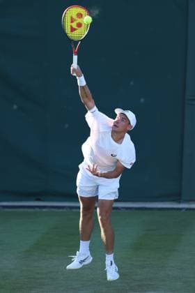 TENIS WIMBLEDON 2025 LONDYN 300625 N Z KAMIL MAJCHRZAK W TRAKCIE MECZU PIERWSZEJ RUNDY MARCIN CHOLEWINSKI NEWSPIX.PL TENNIS WIMBLEDON 2025 LONDON 30062025 KAMIL MAJCHRZAK DURING THE MATCH IN THE FIRST ROUND NEWSPIX.PL --- newspix.pl 