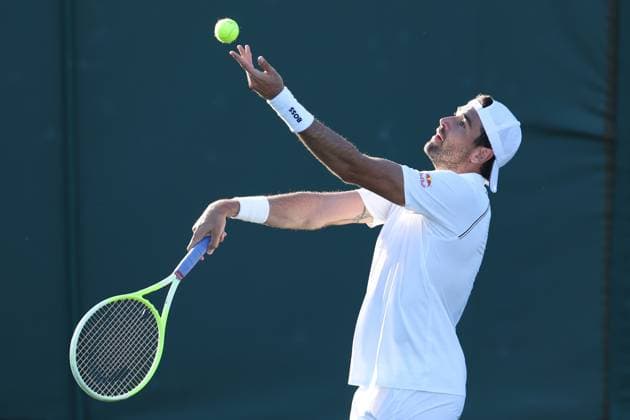 TENIS WIMBLEDON 2025 LONDYN 300625 N Z MATTEO BERRETTINI W TRAKCIE MECZU PIERWSZEJ RUNDY MARCIN CHOLEWINSKI NEWSPIX.PL TENNIS WIMBLEDON 2025 LONDON 30062025 MATTEO BERRETTINI DURING THE MATCH IN THE FIRST ROUND NEWSPIX.PL --- newspix.pl 