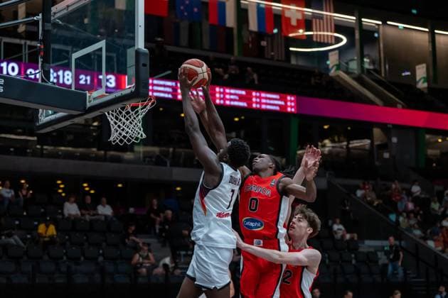 Lausanne, Switzerland, July 1st 2025: Declan Duru (7 Germany) getting fouled by Tristan Beckford (0 Canada) during the FIBA U19 Basketball World Cup 2025 group stage game between Germany and Canada at Vaudoise Arena in Lausanne, Switzerland. (Pierre-Adrien Lagrange SPP) Copyright: xPierre-AdrienxLagrangex xSPPx spp-en-PiLaSp-PAL-GER-CAN-FIBAU19-20250701-6