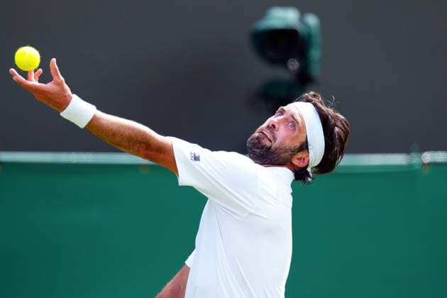 Nikoloz Basilashvili during his first round match Wimbledon Tennis Championships, Day 2, The All England Lawn Tennis and Croquet Club, London, UK - 01 Jul 2025London The All England Lawn Tennis and United Kingdom  Copyright: xJavierxGarcia Shutterstockx 15380417dc