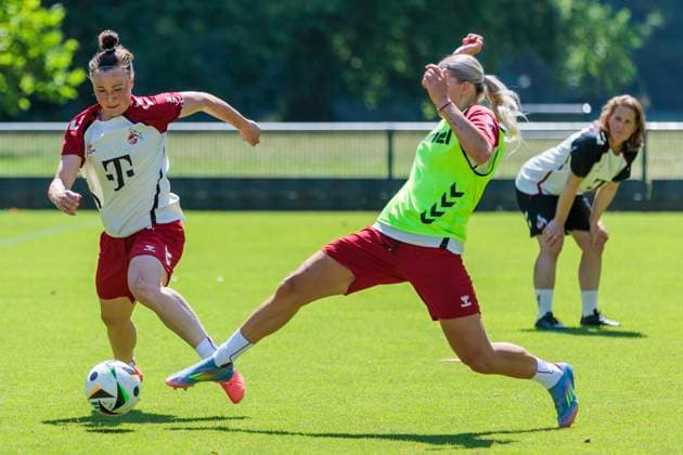 Training kick-off, 1 FC Köln Women 01 07 2025 Marina Hegering 1 FC Köln, 33 , Julia Schiffarth 1 FC Köln, 22 at the training kick-off of the 1 FC Köln Women on 01 07 2025 at the Geißbockheim in Cologne Copyright: xBEAUTIFULxSPORTS Meuselx