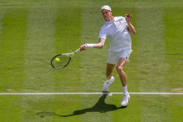 250701 Jannik Sinner of Italy competes in a first round singles tennis match during day 2 of Wimbledon on July 1, 2025 in London Photo Petter Arvidson BILDBYRAN kod PA PA1045 tennis wimbledon day 2 bbeng italy  Copyright: PETTERxARVIDSON BB250701PA031