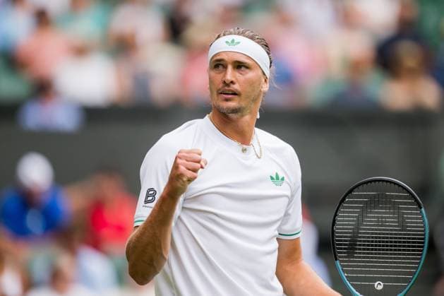 250701 Alexander Zverev of Germany celebrates when competing in a first round singles tennis match during day 2 of Wimbledon on July 1, 2025 in London Photo Petter Arvidson BILDBYRAN kod PA PA1045 tennis wimbledon day 2 bbeng jubel  Copyright: PETTERxARVIDSON BB250701PA032
