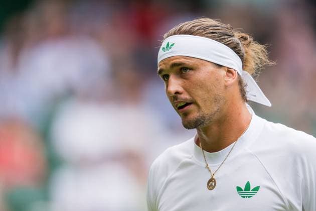 250701 Alexander Zverev of Germany competes in a first round singles tennis match during day 2 of Wimbledon on July 1, 2025 in London Photo Petter Arvidson BILDBYRAN kod PA PA1045 tennis wimbledon day 2 bbeng  Copyright: PETTERxARVIDSON BB250701PA037
