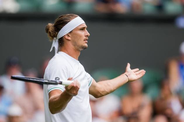 250701 Alexander Zverev of Germany competes in a first round singles tennis match during day 2 of Wimbledon on July 1, 2025 in London Photo Petter Arvidson BILDBYRAN kod PA PA1045 tennis wimbledon day 2 bbeng  Copyright: PETTERxARVIDSON BB250701PA039