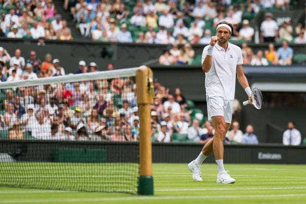 250701 Arthur Rinderknech of France celebrates in a first round singles tennis match during day 2 of Wimbledon on July 1, 2025 in London Photo Petter Arvidson BILDBYRAN kod PA PA1045 tennis wimbledon day 2 bbeng jubel jubel  Copyright: PETTERxARVIDSON BB250701PA043