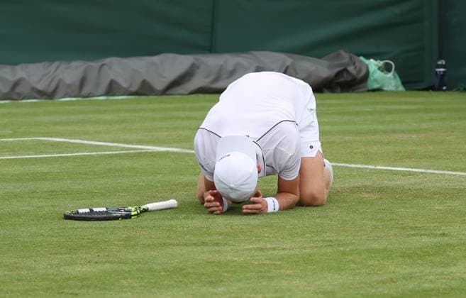 Dutch Jesper De Jong celebrates victory over American Chris Eubanks on day two of the 2025 Wimbledon Championships in London on Tuesday, July 01, 2025.  LON2025070134 HUGOxPHILPOTT