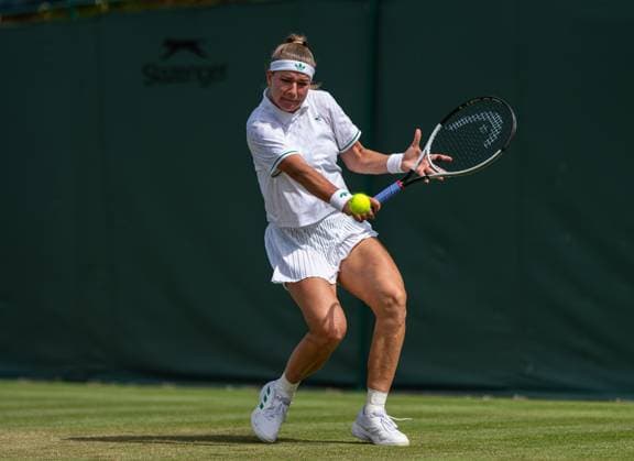 Tennis - Wimbledon Championship 2025 - Day 2 LONDON, ENGLAND - Tuesday, July 1, 2025: Karolina Muchova (CZE) during the Ladies Singles 1st Round on Day Two of The Championships Wimbledon 2025 at the All England Lawn Tennis and Croquet Club. (Photo by Kirsten Holst Propaganda) LONDON All England Lawn Tennis and Croquet Club GREATER LONDON ENGLAND  Copyright: xKirstenxHolstx 2025-07-01-107-Wimbledon_Day_2