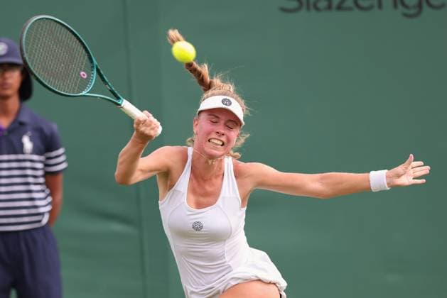 Magdalena Frech POL Ladies Singles, Ladies Singles Tennis Wimbledon 2025 Grand Slam ITF ATP WTA AELTC London Great Britain 1 July 2025 Copyright: xJuergenxHasenkopfx