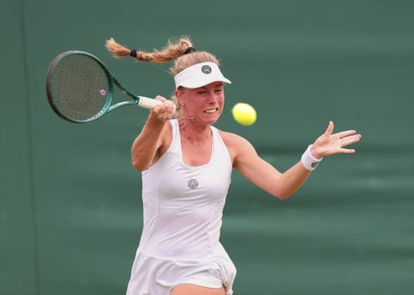 Magdalena Frech POL Ladies Singles, Ladies Singles Tennis Wimbledon 2025 Grand Slam ITF ATP WTA AELTC London Great Britain 1 July 2025 Copyright: xJuergenxHasenkopfx