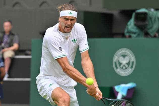 Wimbledon Tennis Championships - Day 2 LONDON, ENGLAND - JULY 01: Alexander Zverev of Germany plays in the Men’s singles first round match against Arthur Rinderknech of France (not seen) during day one of The Championships Wimbledon 2025 at All England Lawn Tennis and Croquet Club on July 01, 2025 in London, England. Ray Tang Anadolu London United Kingdom. Editorial use only. Please get in touch for any other usage.  Copyright: x2025xAnadoluxRayxTangx