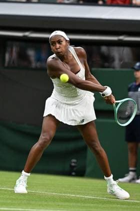 (250702) -- LONDON, July 2, 2025 -- Coco Gauff competes during the women s singles first round match between Coco Gauff of the United States and Dayana Yastremska of Ukraine at the Wimbledon Tennis Championships in London, Britain, July 1, 2025. ) (SP)BRITAIN-LONDON-TENNIS-WIMBLEDON-WOMEN S SINGLES ZhaoxDingzhe 