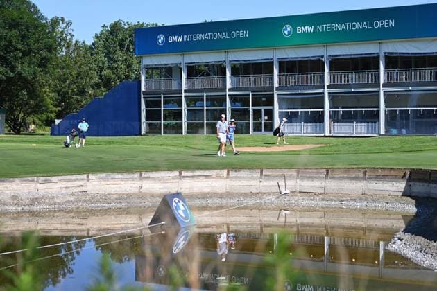 Edge motif Drought and drought are also noticeable on the ponds on the golf course, they are almost dried out ProAm ,GOLF BMW International Open 2025 on 02 07 2025 at Golfclub Muenchen Eichenried