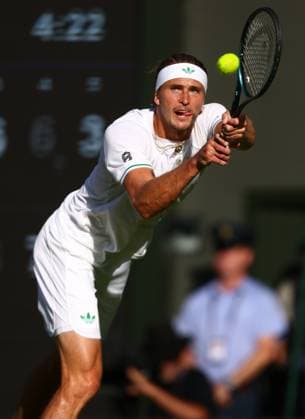 Wimbledon Championships 2025 AELTC, Day Two, London, UK - 01 07 2025 Alexander Zverev (GER) in action during his first round match against Arthur Rinderknech (FRA) in the 2025 Wimbledon Championships London Wimbledon London GBR, UK NEWSPAPERS OUT Copyright: xMarkxGreenwoodx