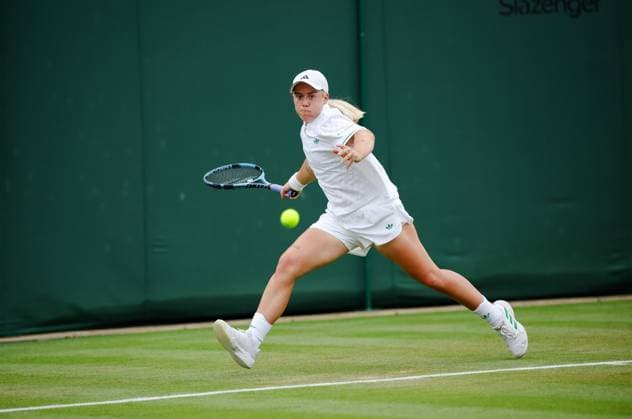 Viktoriya Tomova v Sonay Kartal Wimbledon Championships 2025 Day 3, 02 07 25 Ladies’ Singles - Second Round Court 3 Viktoriya Tomova v Sonay Kartal Sonay Kartal wins in straight sets  Copyright: xMarcxAspland ThexTimesx NINTCHDBPICT001007058731