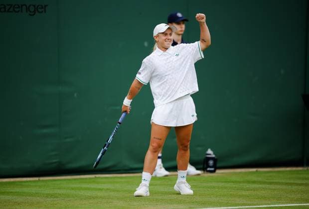 Viktoriya Tomova v Sonay Kartal Wimbledon Championships 2025 Day 3, 02 07 25 Ladies’ Singles - Second Round Court 3 Viktoriya Tomova v Sonay Kartal Sonay Kartal wins in straight sets  Copyright: xMarcxAspland ThexTimesx NINTCHDBPICT001007061600