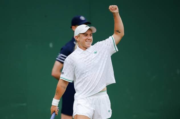 Viktoriya Tomova v Sonay Kartal Wimbledon Championships 2025 Day 3, 02 07 25 Ladies’ Singles - Second Round Court 3 Viktoriya Tomova v Sonay Kartal Sonay Kartal wins in straight sets  Copyright: xMarcxAspland ThexTimesx NINTCHDBPICT001007061601