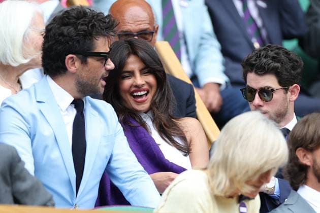 July 2, 2025, London, Celestynow, England: DOMINIC COOPER PRIYANKA CHOPRA NICK JONAS in the Royal Box during the match A. Sabalenka against M. Bouzkova in the second round of Championships 2025 at Wimbledon AELTC in London. London England - ZUMAc278 20250702_zsp_c278_052 Copyright: xMarcinxCholewinskix