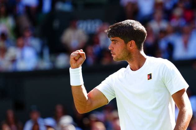 Carlos Alcaraz celebrates during his second round match Wimbledon Tennis Championships, Day 3, The All England Lawn Tennis and Croquet Club, London, UK - 02 Jul 2025London The All England Lawn Tennis and United Kingdom  Copyright: xJavierxGarcia Shutterstockx 15381941ba