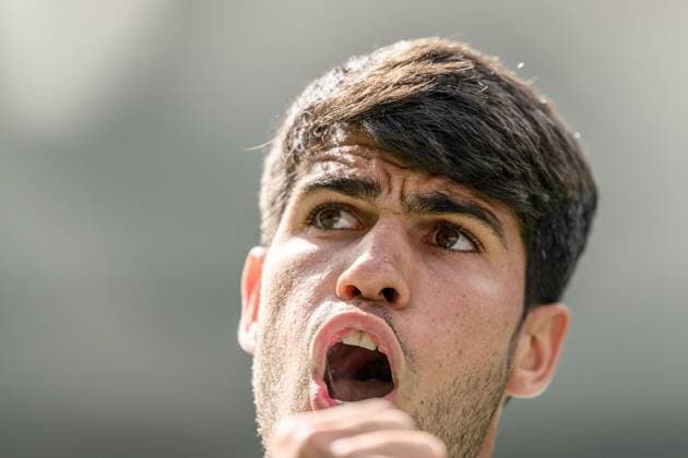 250702 Carlos Alcaraz of Spain celebrates in a second round singles tennis match during day 3 of Wimbledon on July 2, 2025 in London Photo Petter Arvidson BILDBYRAN kod PA PA1047 tennis wimbledon day 3 bbeng jubel  Copyright: PETTERxARVIDSON BB250702PA074