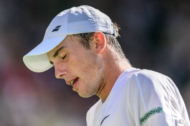 250702 Oliver Tarvet of Great Britain looks dejected in a second round singles tennis match during day 3 of Wimbledon on July 2, 2025 in London Photo Petter Arvidson BILDBYRAN kod PA PA1047 tennis wimbledon day 3 bbeng depp  Copyright: PETTERxARVIDSON BB250702PA084