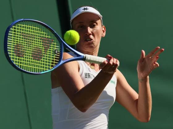 Belgian Elise Mertens pictured in action during a tennis match against American Li, in the second round of the women s singles at the 2025 Wimbledon grand slam tournament, Wednesday 02 July 2025 at the All England Tennis Club, in South-West London, Britain. BENOITxDOPPAGNE  x128285382x