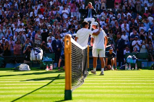 Carlos Alcaraz celebrates victory in his second round match against Oliver Tarvet Wimbledon Tennis Championships, Day 3, The All England Lawn Tennis and Croquet Club, London, UK - 02 Jul 2025London The All England Lawn Tennis and United Kingdom  Copyright: xJavierxGarcia Shutterstockx 15381941es