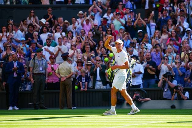 Oliver Tarvet waves to the crowd after defeat in his second round match Wimbledon Tennis Championships, Day 3, The All England Lawn Tennis and Croquet Club, London, UK - 02 Jul 2025London The All England Lawn Tennis and United Kingdom  Copyright: xJavierxGarcia Shutterstockx 15381941eu