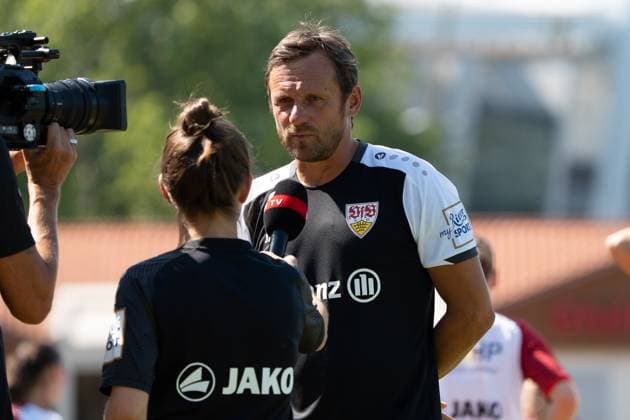 Heiko Gerber VFB Stuttgart Women , Interview, VfB Stuttgart, 2 Womens Bundesliga, public training, season 2025 2026, 02 07 2025, VfB Stuttgart, 2 Womens Bundesliga, public training, season 2025 2026, 02 07 2025, Stuttgart Copyright: xEibner-Pressefoto EdwardxCheungx EP_ECG