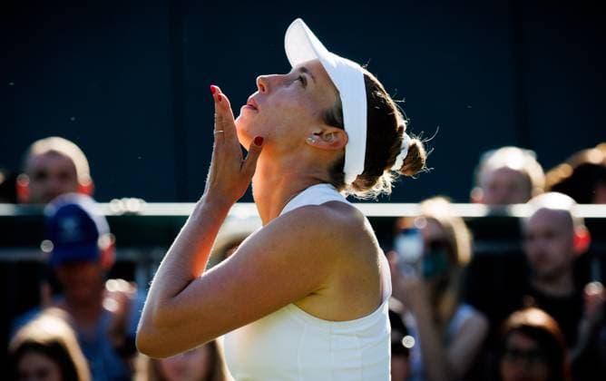 Belgian Elise Mertens celebrates winning her tennis match between Belgian Mertens and American Li, in the second round of the women s singles at the 2025 Wimbledon grand slam tournament, Wednesday 02 July 2025 at the All England Tennis Club, in South-West London, Britain. BENOITxDOPPAGNE  x128289234x