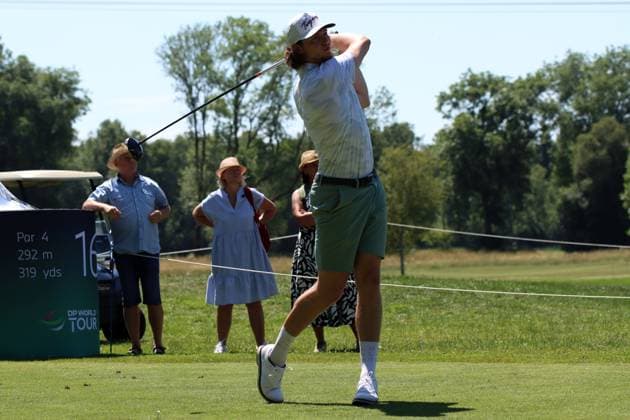 BMW International Open, Eichenried, 02 07 2025 Golf, BMW International Open, Eichenried, 02 07 2025, ProAm Tournament Picture Moritz Seider Ice hockey player teeing off Copyright: xBEAUTIFULxSPORTS NilsxKoepkex