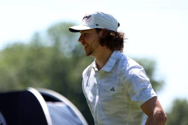 BMW International Open, Eichenried, 02 07 2025 Golf, BMW International Open, Eichenried, 02 07 2025, ProAm Tournament Picture Moritz Seider Ice hockey player laughs Copyright: xBEAUTIFULxSPORTS NilsxKoepkex