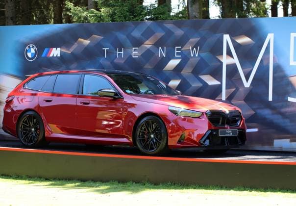 BMW International Open, Eichenried, 02 07 2025 Golf, BMW International Open, Eichenried, 02 07 2025, ProAm Tournament Picture The Hole in One Car at the 17 Hole Copyright: xBEAUTIFULxSPORTS NilsxKoepkex