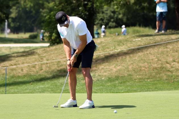 BMW International Open, Eichenried, 02 07 2025 Golf, BMW International Open, Eichenried, 02 07 2025, ProAm Tournament Picture Tobias Wendl Racing luger at the putt Copyright: xBEAUTIFULxSPORTS NilsxKoepkex