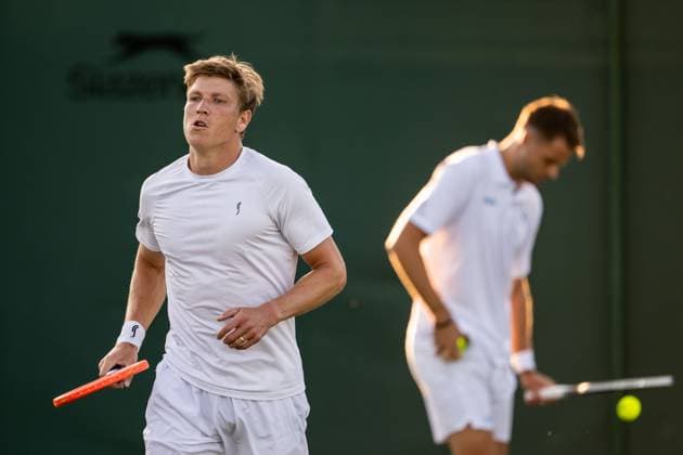 250702 AndrÃ Göransson of Sweden and Sem Verbeek of Netherlands compete in a second round doubles tennis match during day 3 of Wimbledon on July 2, 2025 in London Photo Petter Arvidson BILDBYRAN kod PA PA1047 tennis wimbledon day 3 bbeng sverige  Copyright: PETTERxARVIDSON BB250702PA101
