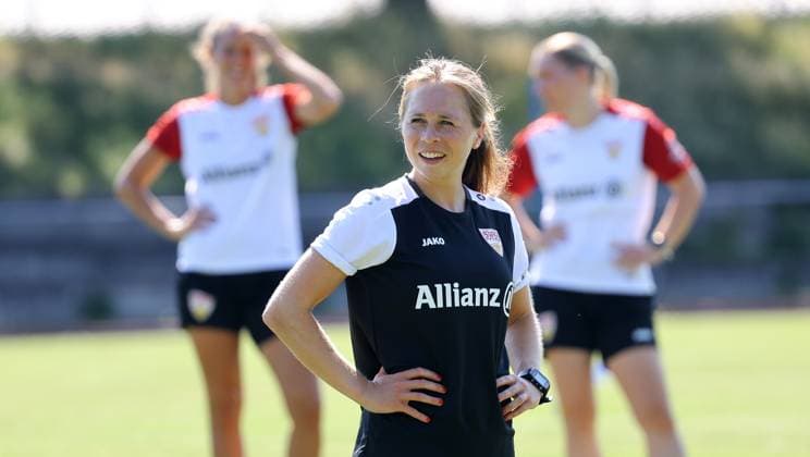 Stuttgart , Football training kick-off VfB Stuttgart women , Theresa Panfil