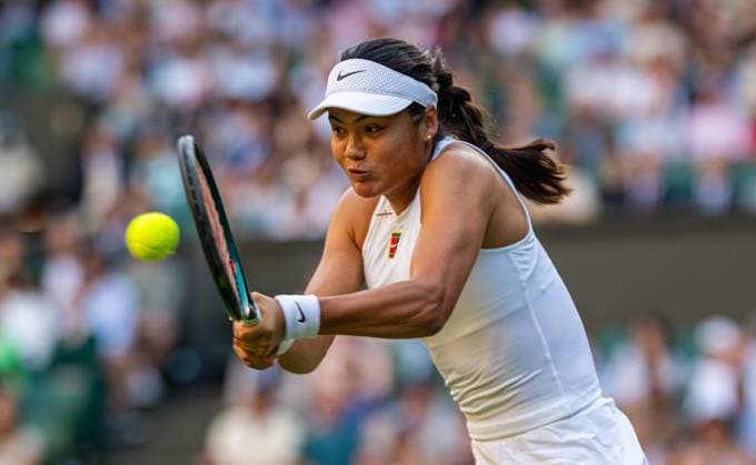 Tennis - Wimbledon Championship 2025 - Day 3 LONDON, ENGLAND - Wednesday, July 2, 2025: Emma Raducanu (GBR) during the Ladies Singles 2nd Round on Day Three of The Championships Wimbledon 2025 at the All England Lawn Tennis and Croquet Club. Raducanu won 6-3 6-3. (Photo by Kirsten Holst Propaganda) LONDON All England Lawn Tennis and Croquet Club GREATER LONDON ENGLAND  Copyright: xKirstenxHolstx 2025-07-02-112-Wimbledon_Day_3