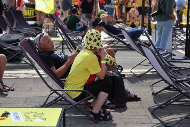 TOUR DE FRANCE 2025 PHOTOPQR VOIX DU NORD STEPHANE MORTAGNE ; 03 07 2025 ; LILLE, 03.07.2025 Cyclisme, Tour de France, Fan Park Ambiance du Fan Park Tour de France place de la republique a Lille PHOTO STEPHANE MORTAGNE LA VOIX DU NORD- French cycling race Tour de France 2024 takes place in july 2025 Hauts de France France  Copyright: xPHOTOPQR VOIXxDUxNORD MAXPPPxSTEPHANExMORTAGNEx 20250703VDN3505 20250703VDN3505