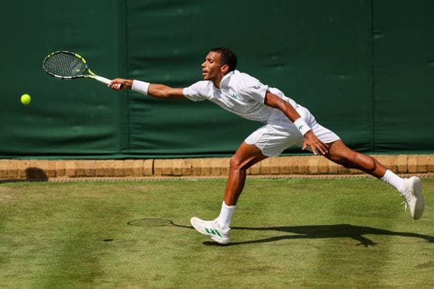 Felix Auger-Aliassime during his second round match Wimbledon Tennis Championships, Day 4, The All England Lawn Tennis and Croquet Club, London, UK - 03 Jul 2025London The All England Lawn Tennis and United Kingdom  Copyright: xEllaxLing Shutterstockx 15382594x