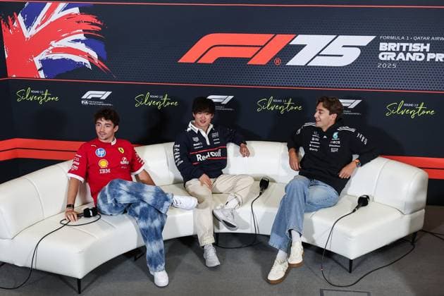F1 - BRITISH GRAND PRIX 2025 LECLERC Charles (mco), Scuderia Ferrari SF-25, portrait, TSUNODA Yuki (jap), Red Bull Racing RB21, portrait, and RUSSELL George (gbr), Mercedes AMG F1 Team W16, portrait press conference, PK, Pressekonferenz during the Formula 1 Qatar Airways British Grand Prix 2025, 12th round of the 2025 FIA Formula One World Championship, WM, Weltmeisterschaft from July 4 to 6, 2025 on the Silverstone Circuit, in Silverstone, United Kingdom - SilverstoneUnited Kingdom Copyright: xEricxAlonsox
