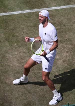 Jan Lennard Struff GER cheers after the win, jubilation, joy, emotion Tennis Wimbledon 2025 Grand Slam ITF ATP WTA AELTC London Great Britain 3 July 2025 Copyright: xJuergenxHasenkopfx