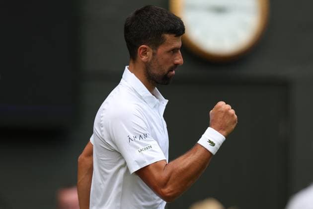 July 3, 2025, London, Celestynow, United Kingdom: NOVAK DJOKOVIC of Serbia during the match against D. Evans of United Kingdom in the second round of Championships 2025 at Wimbledon AELTC in London. London United Kingdom - ZUMAc278 20250703_zsp_c278_062 Copyright: xMarcinxCholewinskix