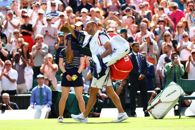 Dan Evans loses his second round match against Novak Djokovic Wimbledon Tennis Championships, Day 4, The All England Lawn Tennis and Croquet Club, London, UK - 03 Jul 2025London The All England Lawn Tennis and United Kingdom  Copyright: xJamesxMarsh Shutterstockx 15382593cy