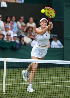 Alexandra Eala PHI , Eva Lys GER , Women Doubles, Women s Doubles Tennis Wimbledon 2025 Grand Slam ITF ATP WTA AELTC London Great Britain 3 July 2025 Copyright: xJuergenxHasenkopfx
