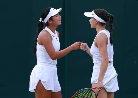 Alexandra Eala PHI , Eva Lys GER , Women Doubles, Women s Doubles Tennis Wimbledon 2025 Grand Slam ITF ATP WTA AELTC London Great Britain 3 July 2025 Copyright: xJuergenxHasenkopfx