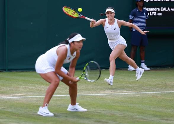 Alexandra Eala PHI , Eva Lys GER , Women Doubles, Women s Doubles Tennis Wimbledon 2025 Grand Slam ITF ATP WTA AELTC London Great Britain 3 July 2025 Copyright: xJuergenxHasenkopfx