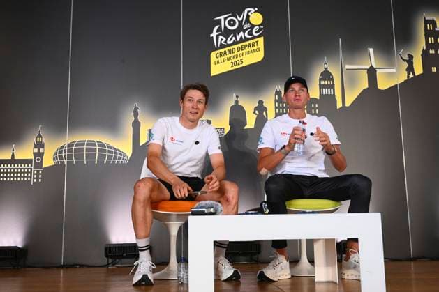 Tour de France 2025 03 07 2025 LILLE METROPOLE, FRANCE - JULY 03 : Philipsen Jasper (BEL) of Alpecin-Deceuninck and Van Der Poel Mathieu (NED) of Alpecin-Deceuninck talking to the press during a press conference, PK, Pressekonferenz and media activities ahead of the 112th edition of Tour de France an UCI World Tour 2.UWT cycling road race stage for Men Elite on July 3, 2025 in Lille Metropole, France, 03 07 2025 ( Motordriver Kenny Verfaillie - Lille Metropole France  Copyright: xVincentxKalutx